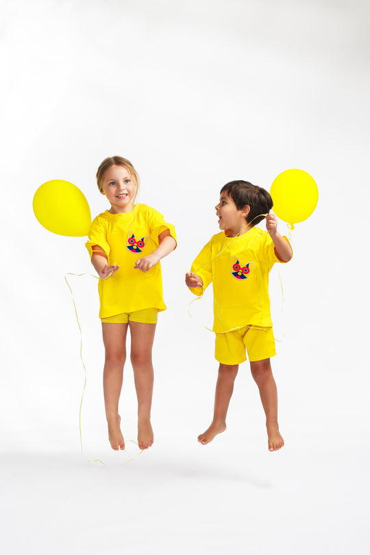 TeeBoo™ Oversized Kids Shirt – With StickyBooPad™ Zones
