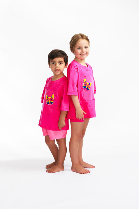 TeeBoo™ Oversized Kids Shirt – With StickyBooPad™ Zones